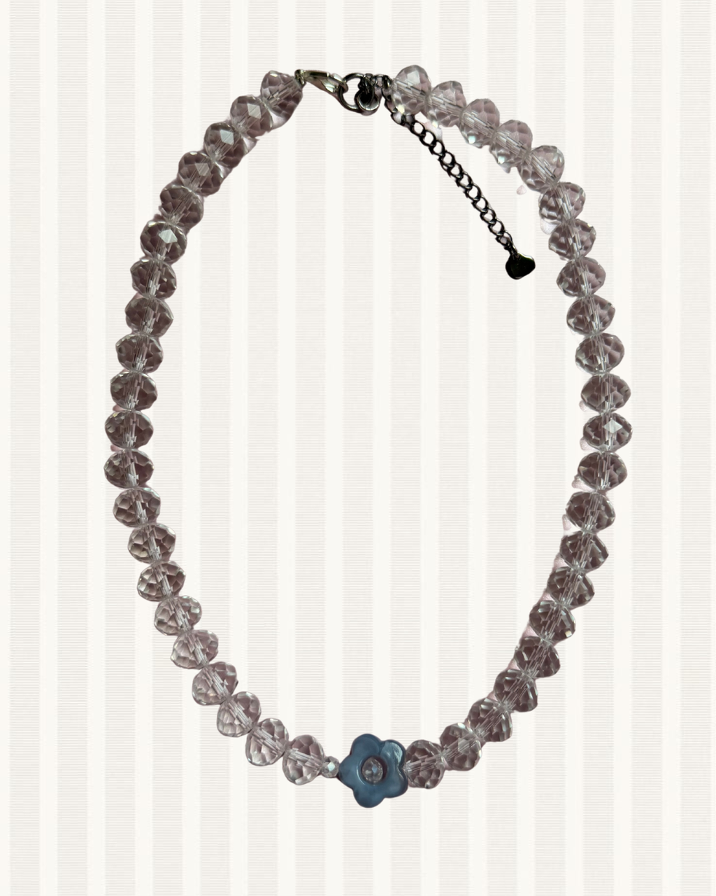 Clear flower necklace